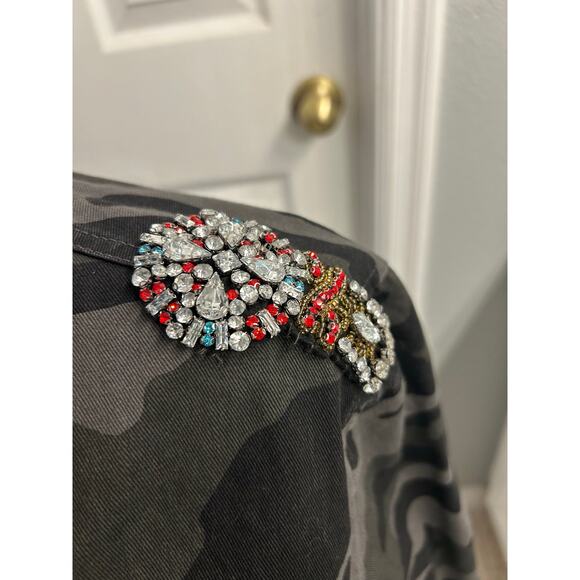 Anna Cai Embellished Camo Utility Jacket w/ Jeweled Shoulders & Bow Detail med - Picture 4 of 7